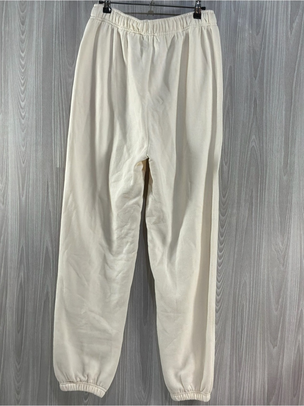 ALO Yoga Accolade Sweatpant Joggers Ivory Oversized Baggy Size Medium Athleisure - Picture 3 of 8